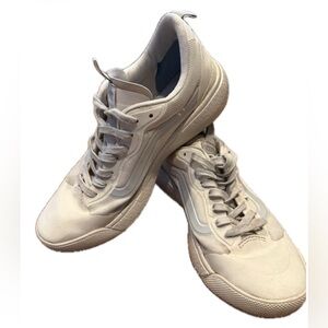 Vans Ultrarange Sneakers